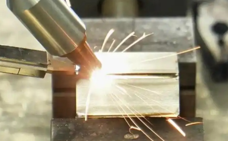 2025年儲能電池殼體焊接系統：技術與創新