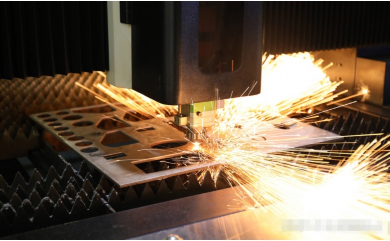 國產與進口小幅面激光切割機性能對比詳解