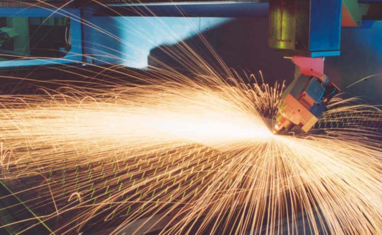 精密激光切割機的日常維護周期與注意事項